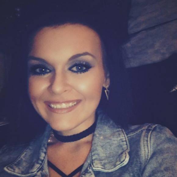 Meet your Posher, Randi - Picture 3 of 8